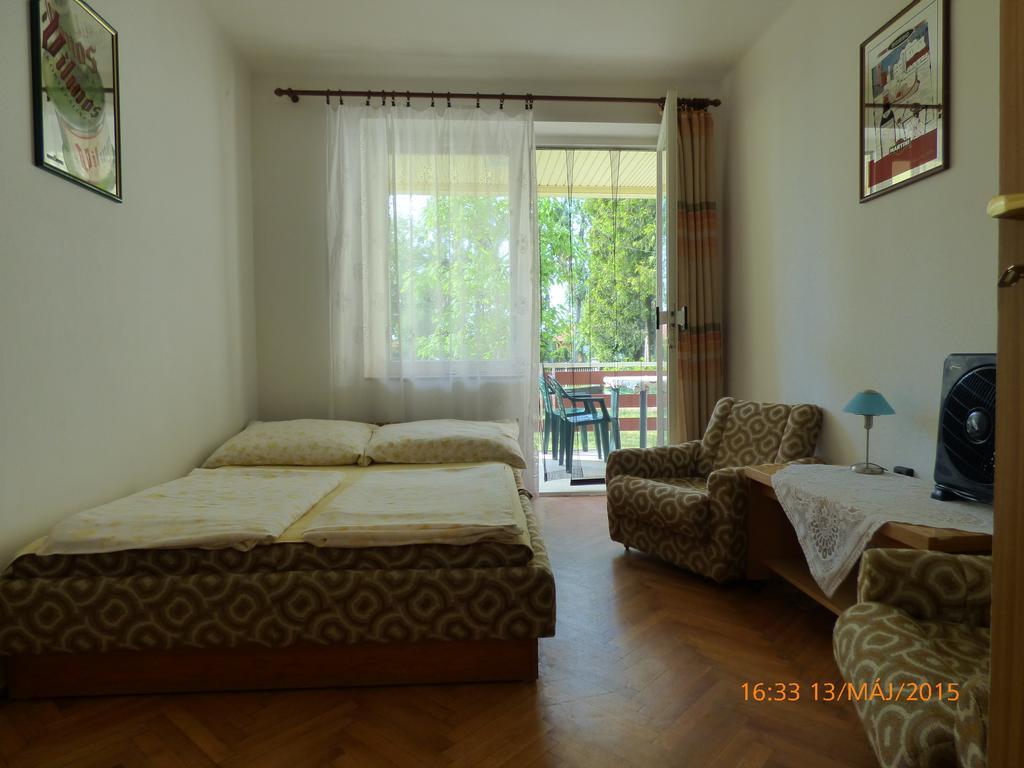 Fabian Apartman-Haz Szantod Bilik gambar