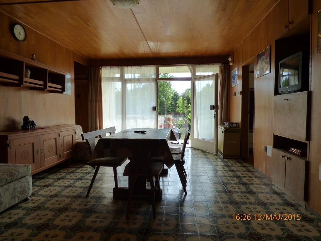 Fabian Apartman-Haz Szantod Bilik gambar