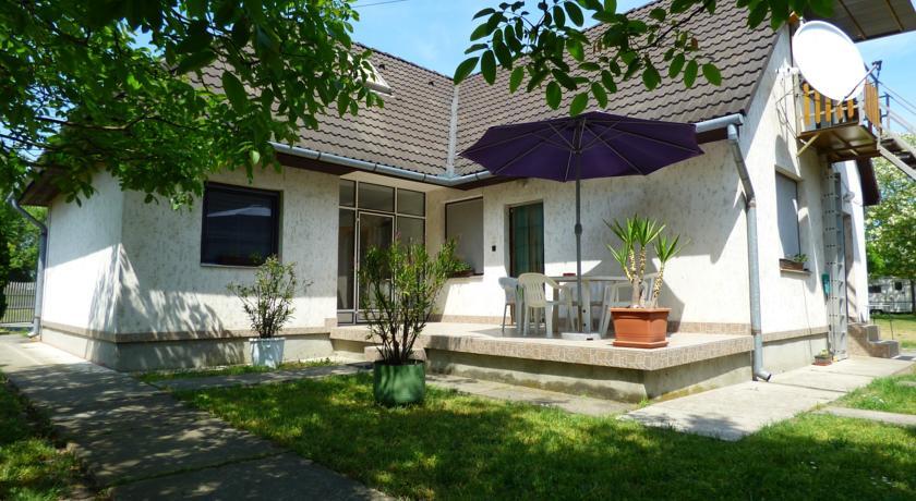 Fabian Apartman-Haz Szantod Luaran gambar